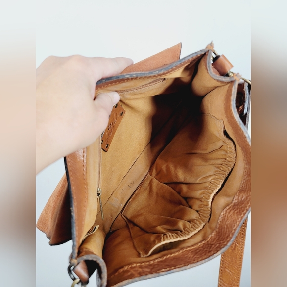 Patricia Nash Brown Leather Crossbody Messenger Bag - Picture 3 of 4